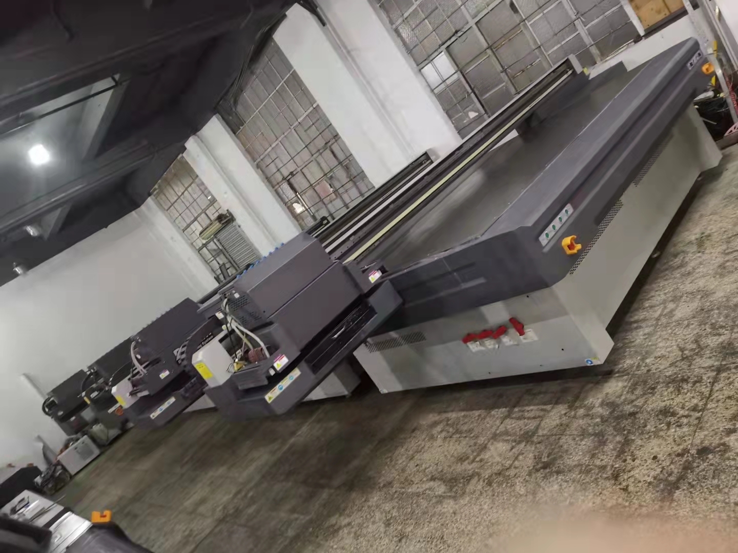 亚克力uv打印机品牌排行榜(亚克力灯具面板uv平板打印机)(图1) 亚克力uv打印机品牌排行榜(亚克力灯具面板uv平板打印机)(图1)